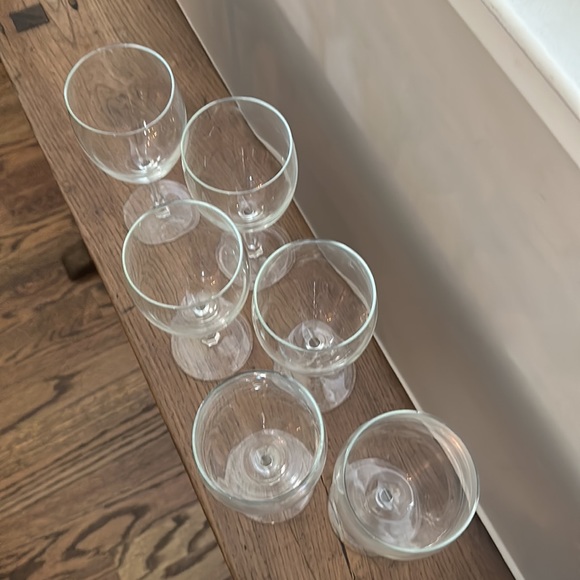 Set of 6 standard wine glasses - Picture 2 of 3